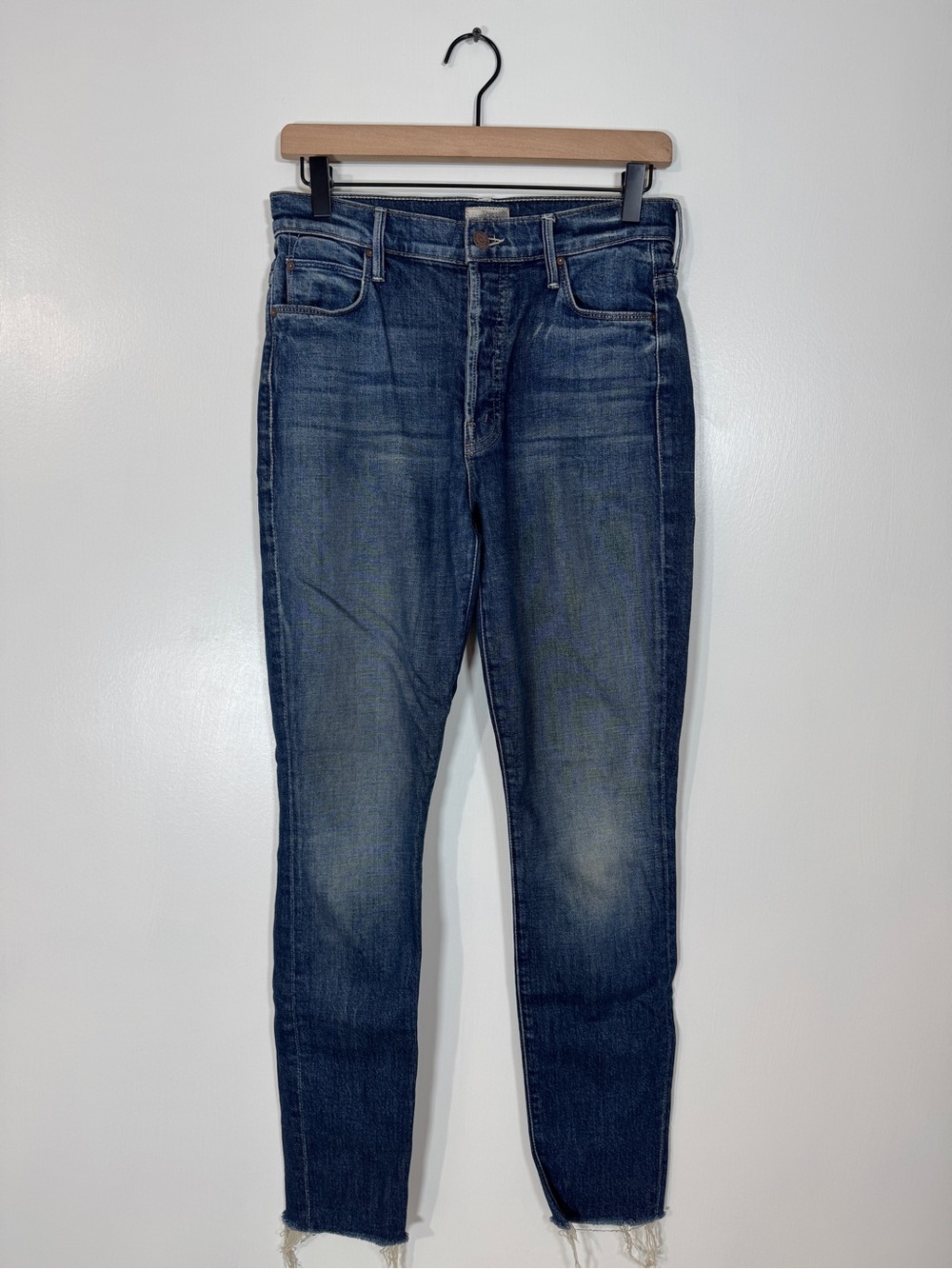 WJ464 {MOTHER} "The Stunner Fray in Roasting Nuts" Skinny Stretch Denim Jeans